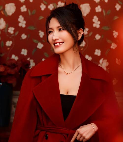 女明星的奋斗史_努力的女明星_明星努力排行榜