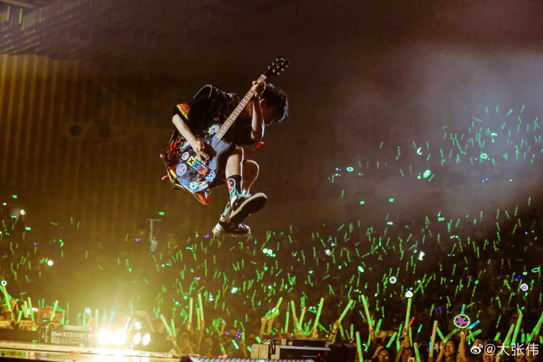 大张伟 摇滚乐 生涯经历_大张伟看娱乐圈