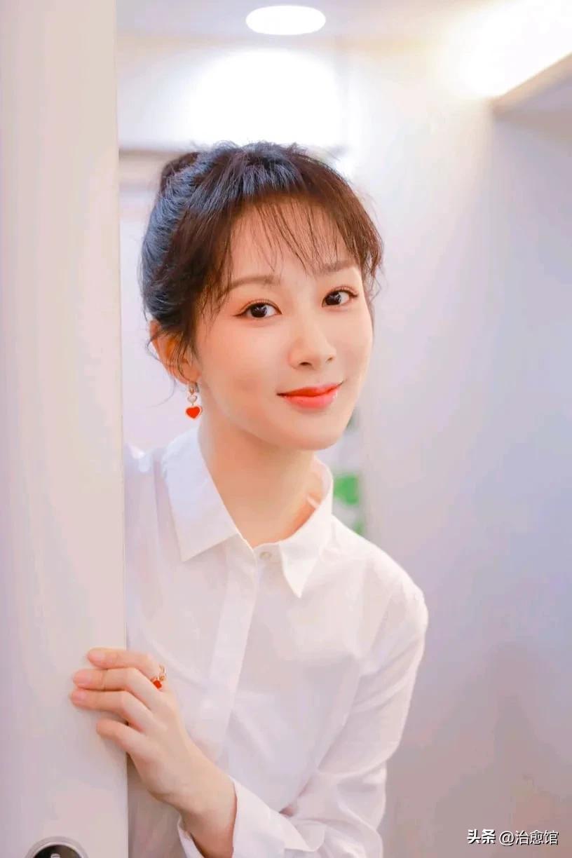 今日排行榜明星热点榜,_2022年娱乐圈热搜榜Top10_明星年度热搜榜前十名