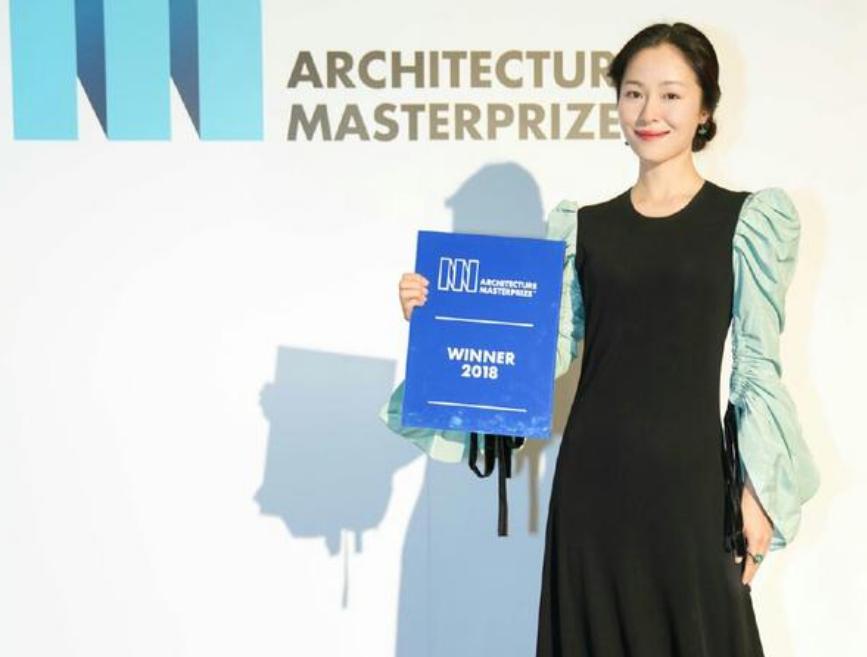 娱乐圈奖项质疑_娱乐圈的颁奖_童瑶白玉兰视后争议